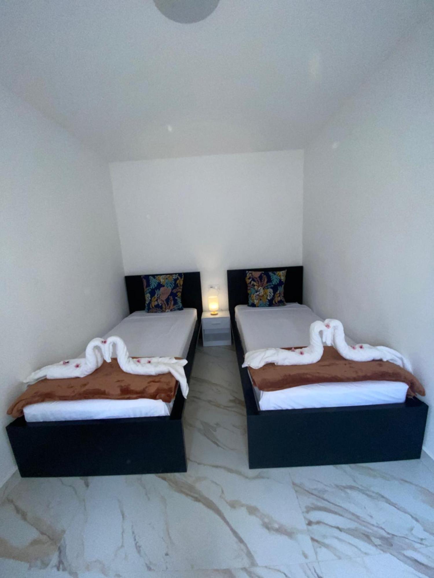 Requesens Playa Apartment Empuriabrava Exterior foto
