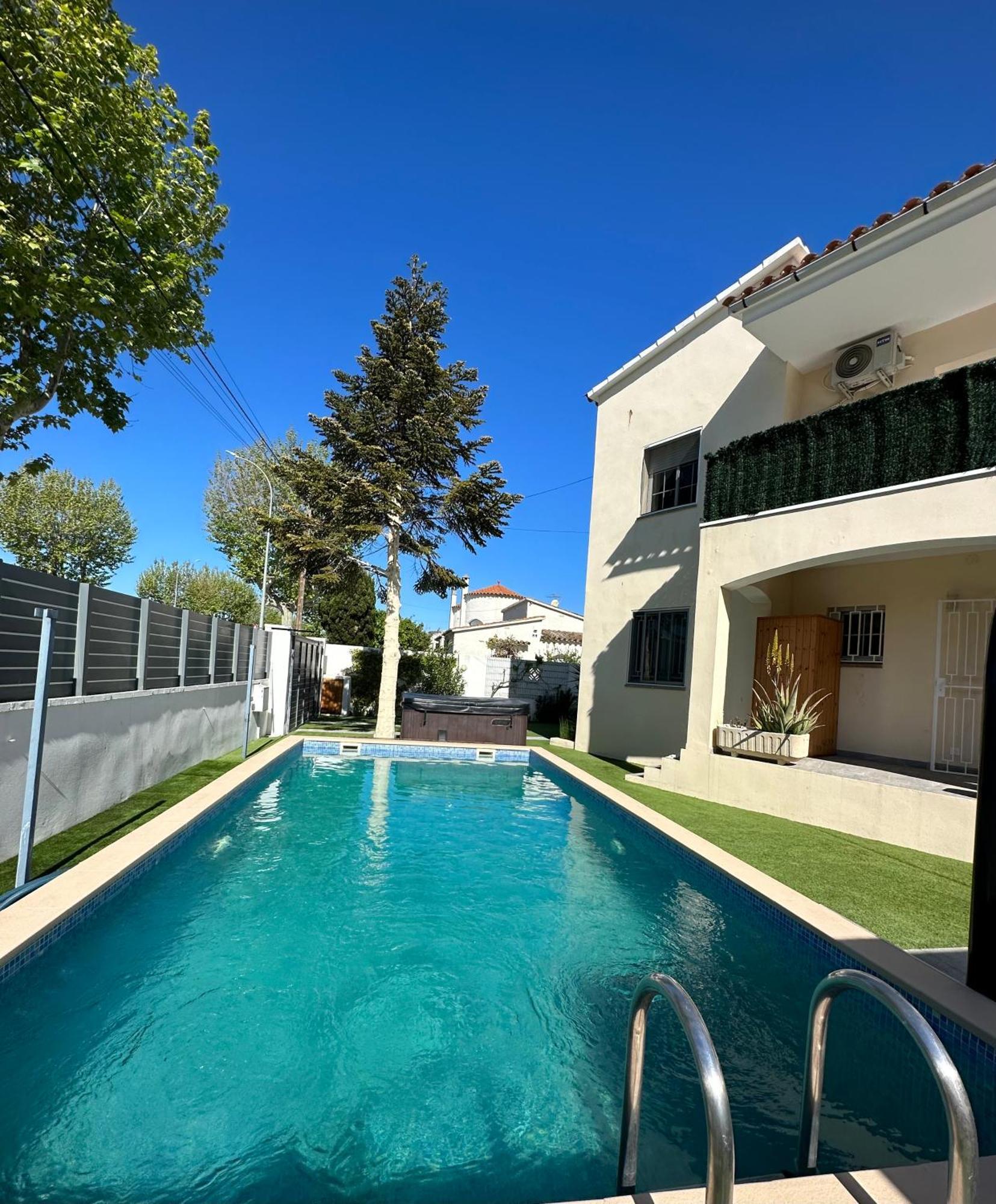 Requesens Playa Apartment Empuriabrava Exterior foto